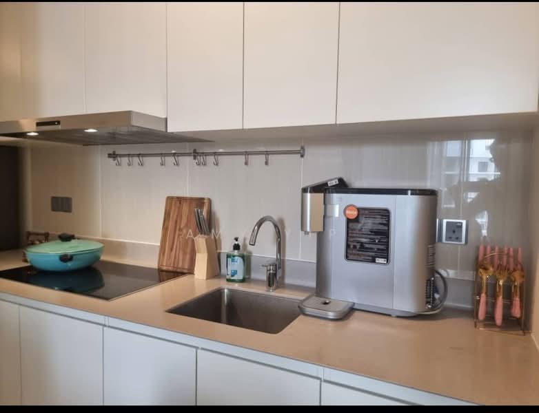 Servis Apartment untuk Disewa di Senada Residence @ KLGCC Resort - Amy Yip - Kitchen - PropertyGuru.com.my