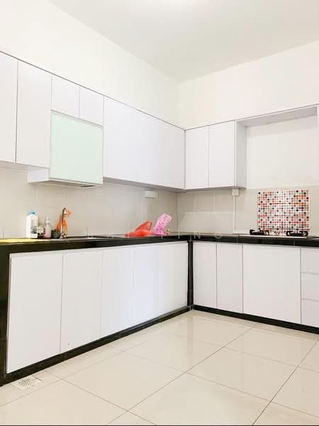 Cluster House for Sale in Taman Adda Heights (Tebrau) - Shi Ting - Kitchen - PropertyGuru.com.my