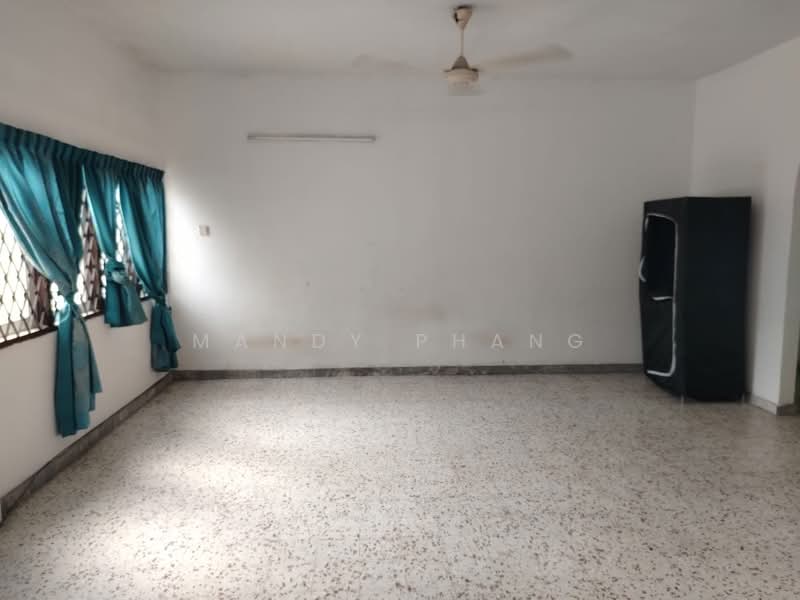 Rumah Teres 2 Tingkat untuk Disewa di Taman Bertuah (Ipoh) - Mandy Phang - Living Room - PropertyGuru.com.my