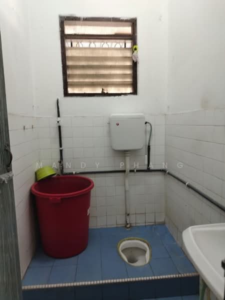 Rumah Teres 2 Tingkat untuk Disewa di Taman Bertuah (Ipoh) - Mandy Phang - Bathroom - PropertyGuru.com.my