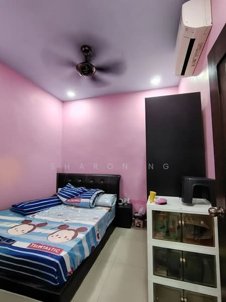 Rumah Teres 1 Tingkat untuk Dijual di Taman Universiti (Skudai) - Sharon Ng - Bedroom - PropertyGuru.com.my