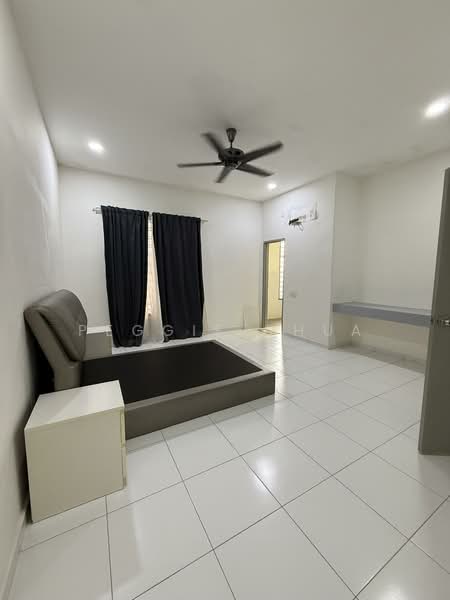 Rumah Teres 2 Tingkat untuk Dijual di Setia Tropika (Johor Bahru) - Peggie Chua - PropertyGuru.com.my