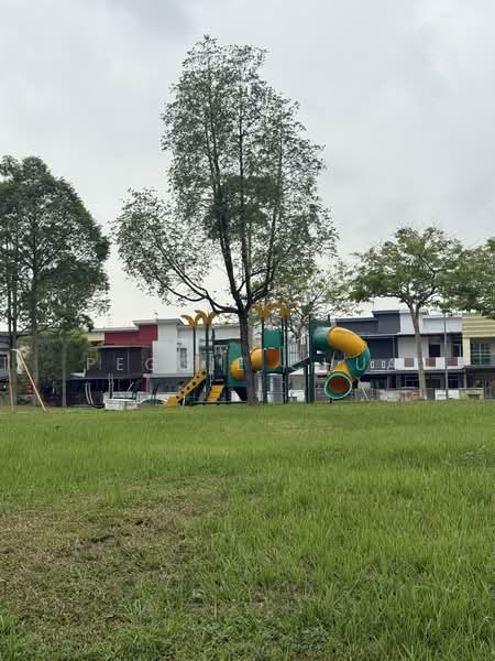 Rumah Teres 2 Tingkat untuk Dijual di Setia Tropika (Johor Bahru) - Peggie Chua - PropertyGuru.com.my