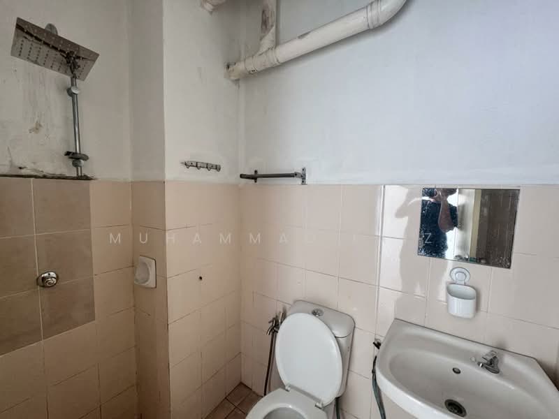 Apartment for Rent at Vista Impiana - Muhammad Faiz - Bathroom - PropertyGuru.com.my