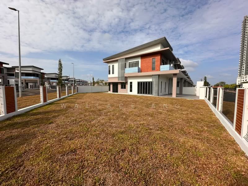 Rumah Berkembar untuk Dijual di Bandar Uda Utama (Johor Bahru) - Wallace Ang - Exterior - PropertyGuru.com.my