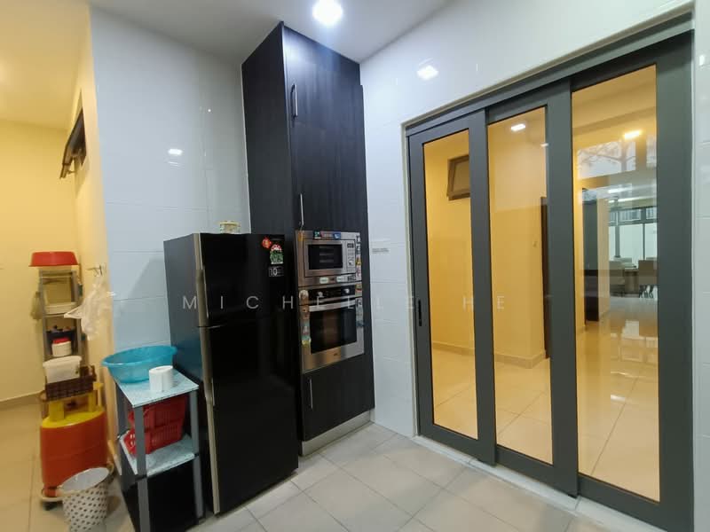 Semi-Detached House for Sale in Skudai (Johor) - Michelle He - Kitchen - PropertyGuru.com.my