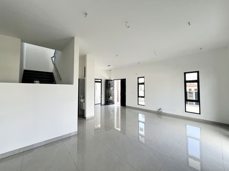 Rumah Berkembar untuk Dijual di Bandar Uda Utama (Johor Bahru) - Yik Tat - PropertyGuru.com.my