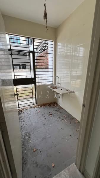 For Sale - Cluster House @ Taman Kempas Utama