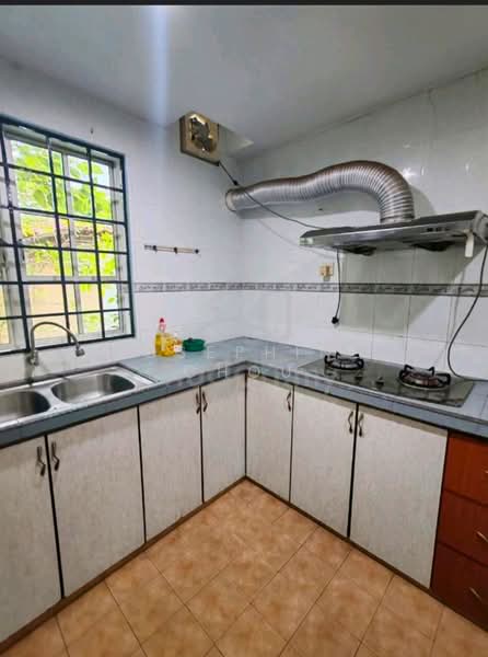 Rumah Teres untuk Dijual di Kota Kemuning (Shah Alam) - Josephine Chou - Kitchen - PropertyGuru.com.my