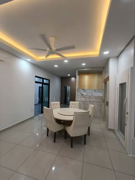Cluster House for Sale in Taman Mutiara Mas (Skudai) - Shi Ting - Dining Room - PropertyGuru.com.my