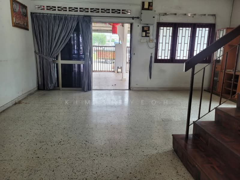 Rumah Teres 2 Tingkat untuk Dijual di Pandamaran (Klang) - Kimmy Yeoh - Living Room - PropertyGuru.com.my