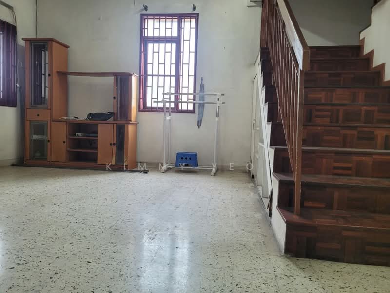 Rumah Teres 2 Tingkat untuk Dijual di Pandamaran (Klang) - Kimmy Yeoh - Living - PropertyGuru.com.my