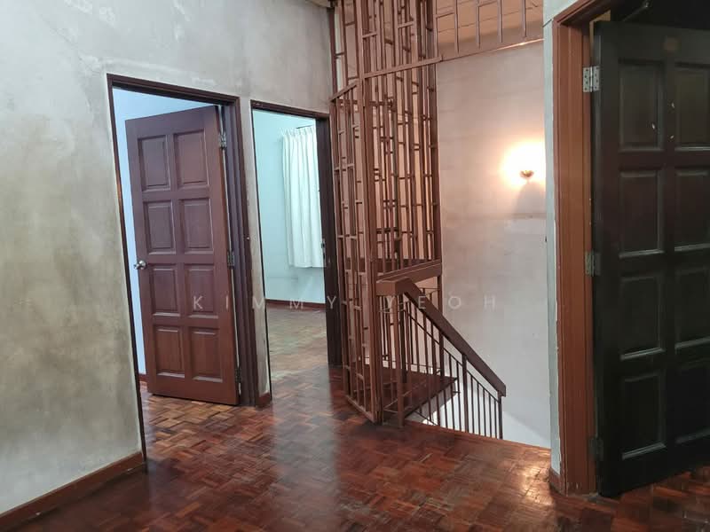Rumah Teres 2 Tingkat untuk Dijual di Pandamaran (Klang) - Kimmy Yeoh - Living 1st floor - PropertyGuru.com.my