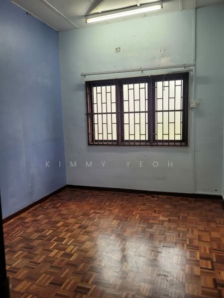 Rumah Teres 2 Tingkat untuk Dijual di Pandamaran (Klang) - Kimmy Yeoh - 1st Guest Room - PropertyGuru.com.my