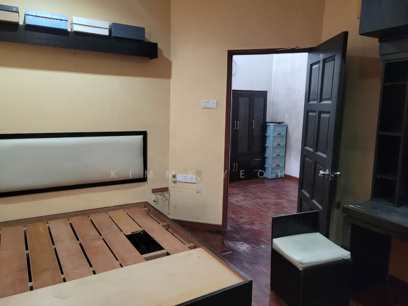 Rumah Teres 2 Tingkat untuk Dijual di Pandamaran (Klang) - Kimmy Yeoh - 1sr floor Master room - PropertyGuru.com.my