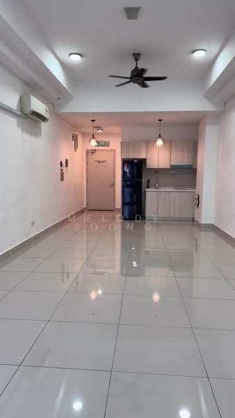 Kondominium untuk Disewa di Vivo Residential Suites - Melody Soong - Kitchen - PropertyGuru.com.my