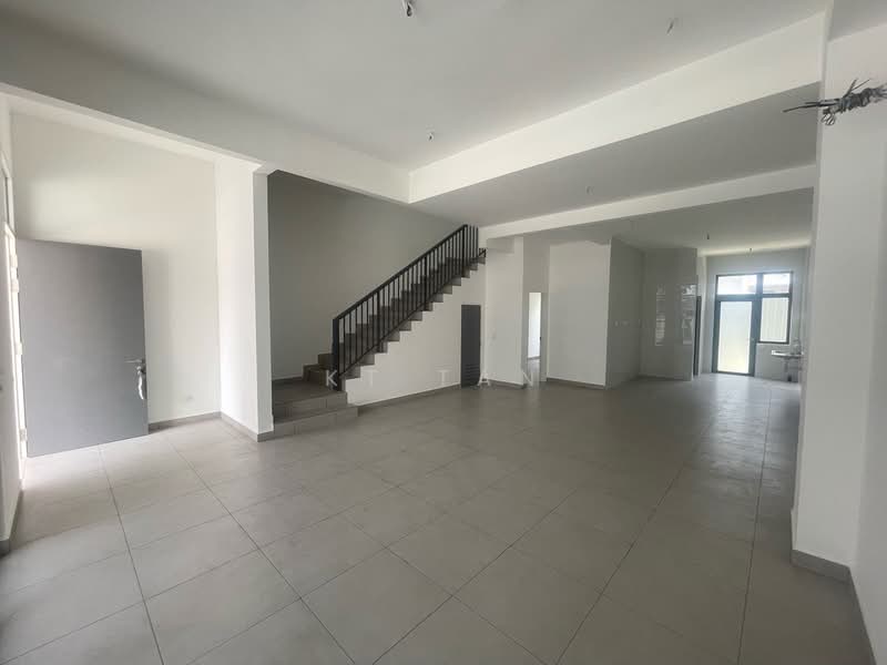 2-storey Terraced House for Sale in Taman Mount Austin (Tebrau) - KT Tan - Interior - PropertyGuru.com.my