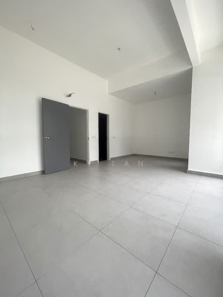 2-storey Terraced House for Sale in Taman Mount Austin (Tebrau) - KT Tan - Interior - PropertyGuru.com.my