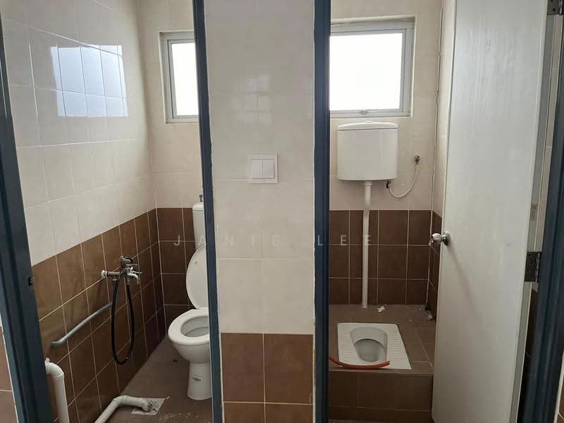 Shop for Rent in Seksyen U13 (Setia Alam) - Janie Lee - Bathroom - PropertyGuru.com.my