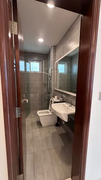 Servis Apartment untuk Dijual di Paragon Residences @ Straits View - Shi Ting - Bathroom - PropertyGuru.com.my