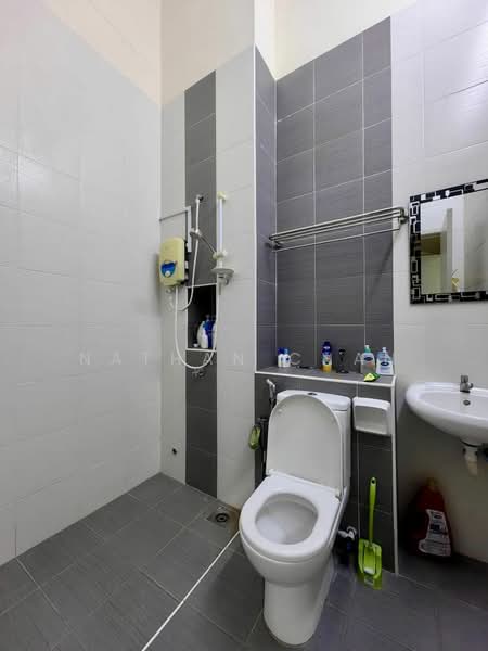 Rumah Teres 2 Tingkat untuk Dijual di Taman Seri Austin (Tebrau) - Nathan Chan - PropertyGuru.com.my