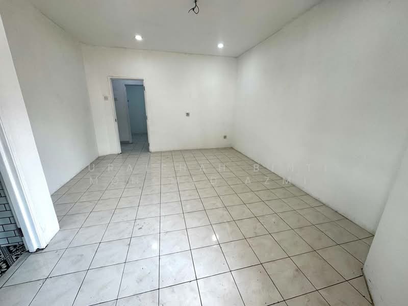 Rumah Teres 2 Tingkat untuk Dijual di Seri Kembangan (Selangor) - Nuraishah Binti Mohamed Azmi - Interior - PropertyGuru.com.my