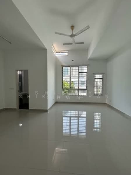 2-storey Terraced House for Sale in Setia Indah (Setia Alam) - Shirley Chan - Living Room - PropertyGuru.com.my
