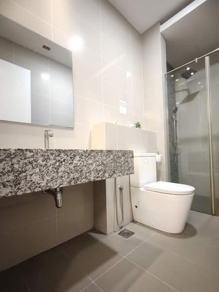 Service Residence for Sale at Starz Valley - Lucus Goh - Bathroom - PropertyGuru.com.my
