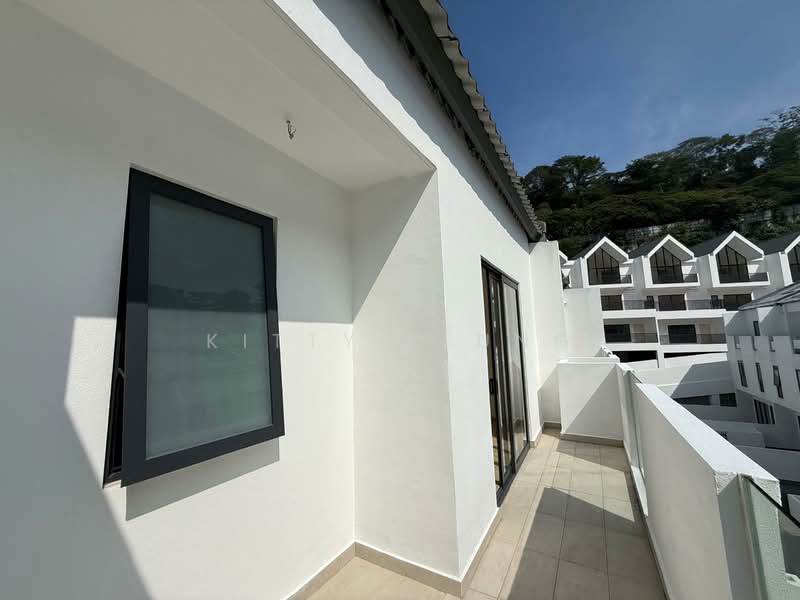 3.5-storey Terraced House for Rent in Damansara Perdana (Selangor) - Kitty Leung - Exterior - PropertyGuru.com.my