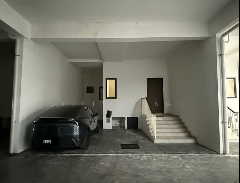 3.5-storey Terraced House for Rent in Damansara Perdana (Selangor) - Kitty Leung - Car Park - PropertyGuru.com.my