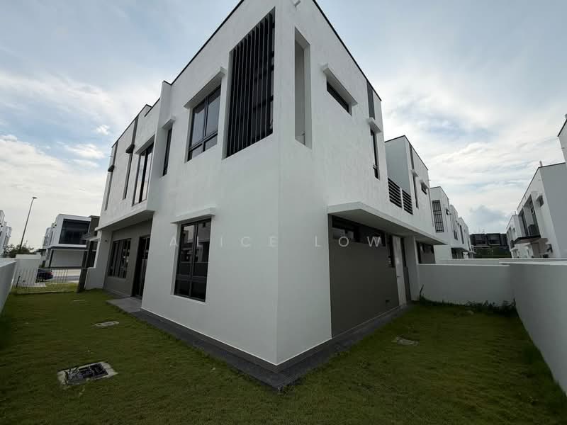 Semi-Detached House for Sale in Bandar Gamuda Gardens (Rawang) - Alice Low - Exterior - PropertyGuru.com.my