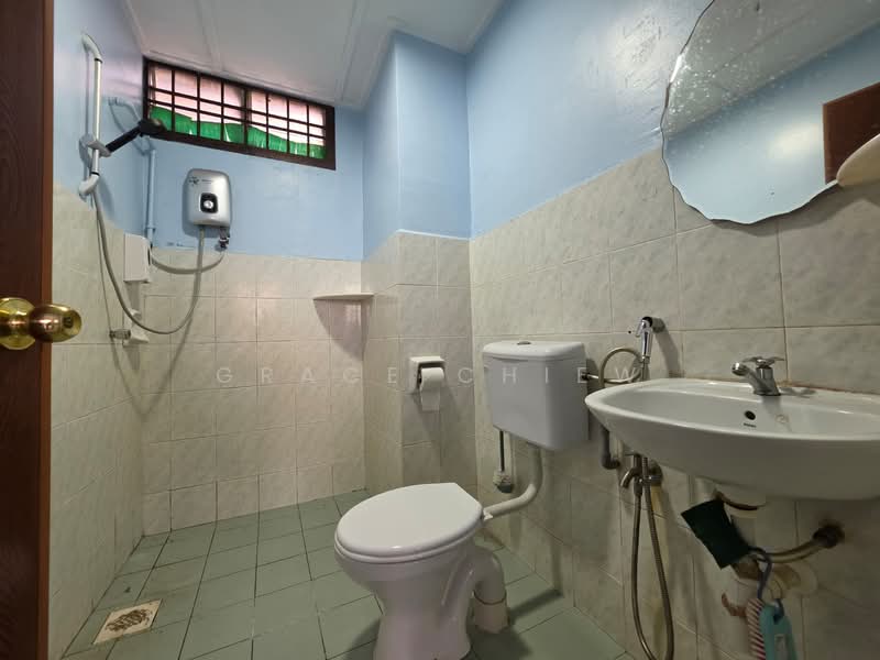 Apartment for Rent at Idaman Senibong - Grace Chiew - Bathroom - PropertyGuru.com.my