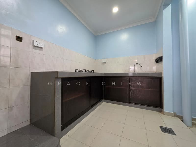 Apartment for Rent at Idaman Senibong - Grace Chiew - Kitchen - PropertyGuru.com.my