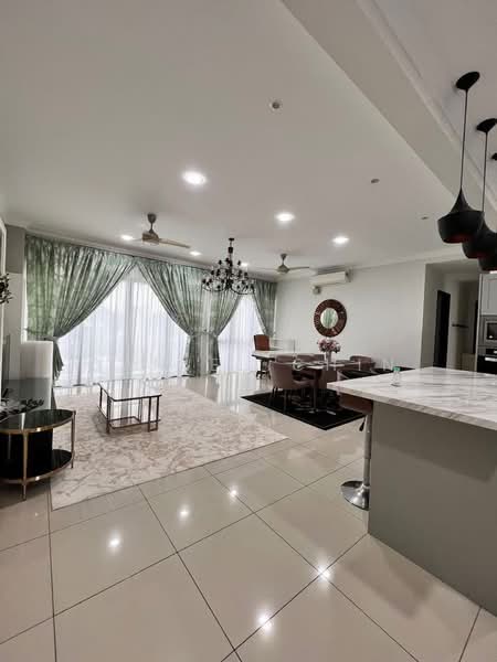 Kondominium untuk Disewa di 16 Quartz Sky Villa - Daniel Chin - Living Room - PropertyGuru.com.my