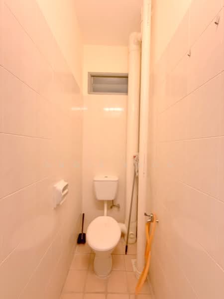 Pangsapuri untuk Dijual di Permai Jaya - Angie Khoo - Bathroom - PropertyGuru.com.my