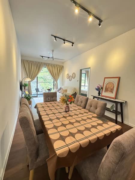 Condominium for Sale at Green Beverly Hills - Residensi Lili - Lucus Goh - Dining Room - PropertyGuru.com.my