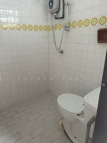 Shop / Office for Rent in Taman Desa (Kuala Lumpur) - Esther Yong - Bathroom - PropertyGuru.com.my