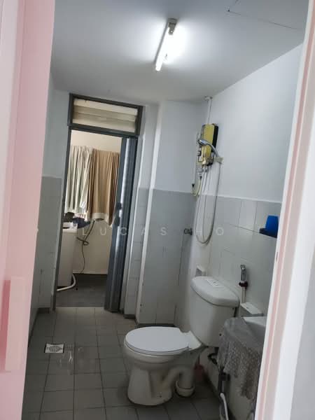 Kondominium untuk Disewa di Seri Cendekia - Lucas Ho - Bathroom - PropertyGuru.com.my