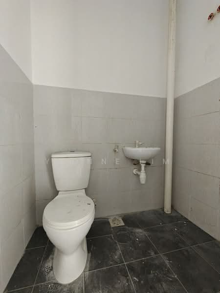 2-storey Terraced House for Sale in Taman Scientex Senai (Senai) - Yvonne Lim - Bathroom - PropertyGuru.com.my