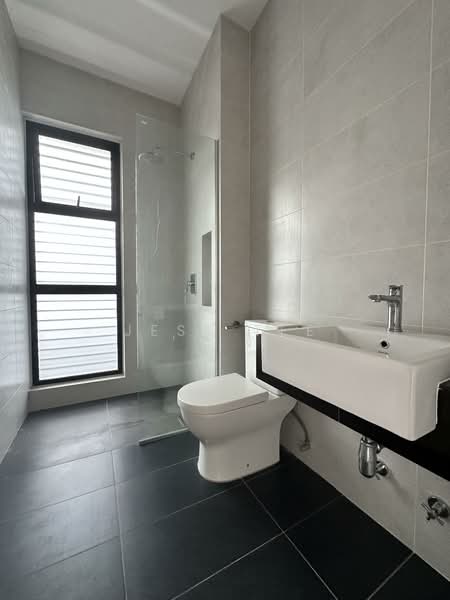Semi-Detached House for Sale in Setia Alam (Selangor) - Jess Tee - Bathroom - PropertyGuru.com.my