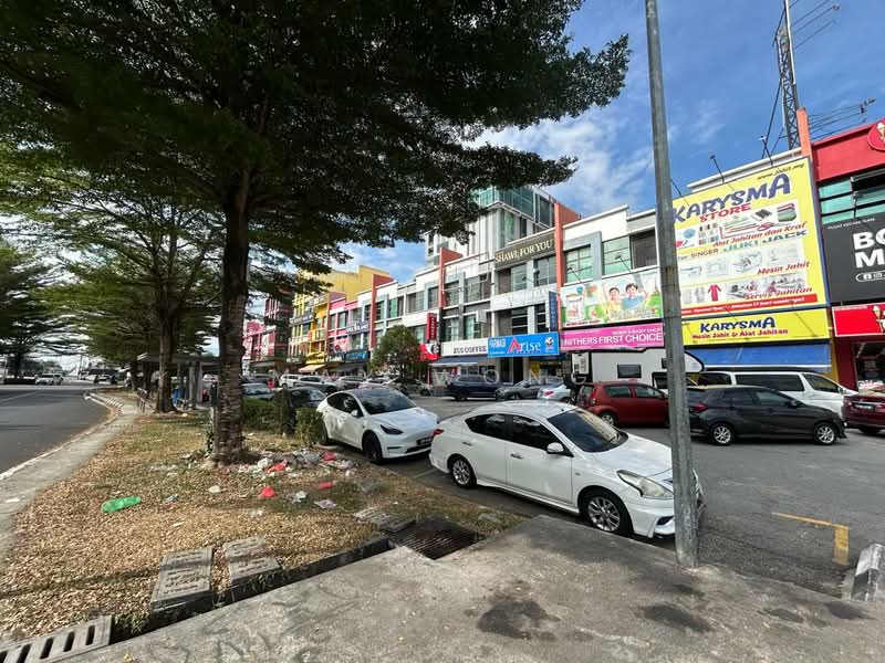 Shop for Rent in Seksyen 16 (Shah Alam) - May Wong - Exterior - PropertyGuru.com.my