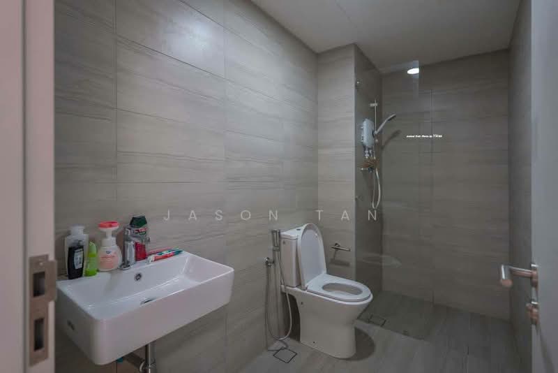 Service Residence for Rent at BeCentral @ i-City - Jason Tan - Bathroom - PropertyGuru.com.my
