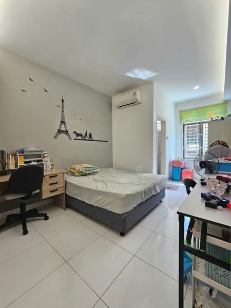 2-storey Terraced House for Sale in Austin (Johor Bahru) - Ethan Gan - Bedroom - PropertyGuru.com.my