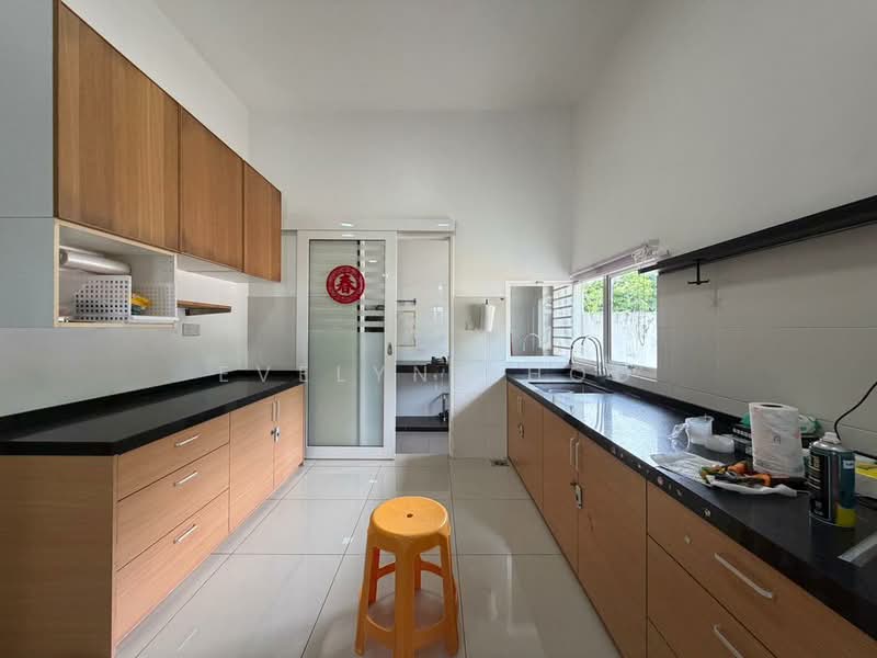 Cluster House for Rent in Rawang (Selangor) - Evelyn Khoo - Kitchen - PropertyGuru.com.my