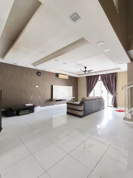 2-storey Terraced House for Sale in Austin (Johor Bahru) - Ethan Gan - Living Room - PropertyGuru.com.my