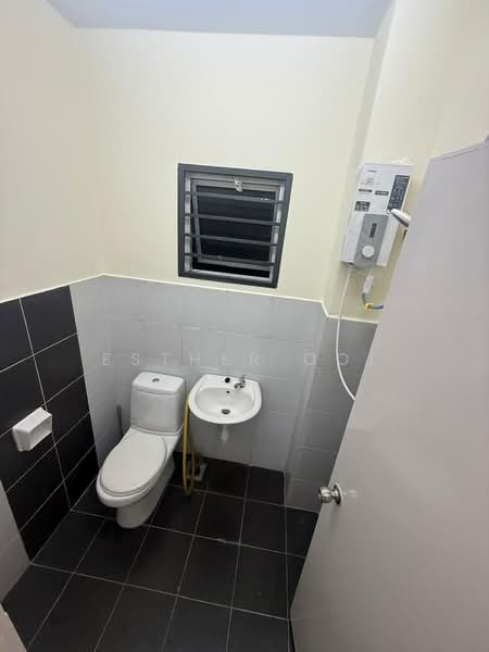 Rumah Teres untuk Disewa di Iskandar Puteri (Nusajaya) (Johor) - Esther Ooi - Bathroom - PropertyGuru.com.my