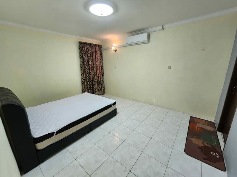 1-storey Terraced House for Rent in Taman Lee Ling (Kuching) - Zoe Voon - Bedroom - PropertyGuru.com.my
