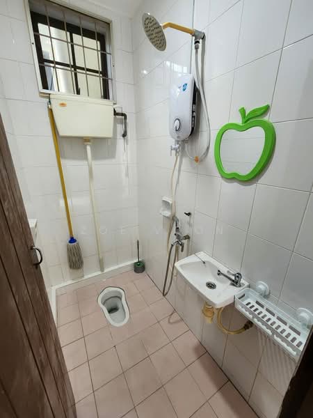 1-storey Terraced House for Rent in Taman Lee Ling (Kuching) - Zoe Voon - Bathroom - PropertyGuru.com.my