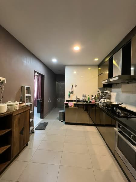 1-storey Terraced House for Rent in Taman Setia Indah (Tebrau) - Joan Tong - Kitchen - PropertyGuru.com.my