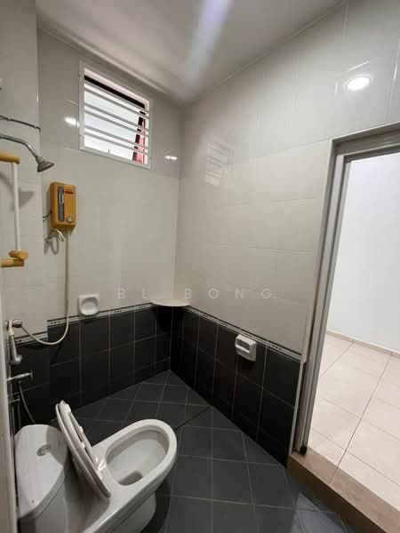2.5-storey Terraced House for Sale in Ayer Keroh (Melaka) - BL Bong - Bathroom - PropertyGuru.com.my